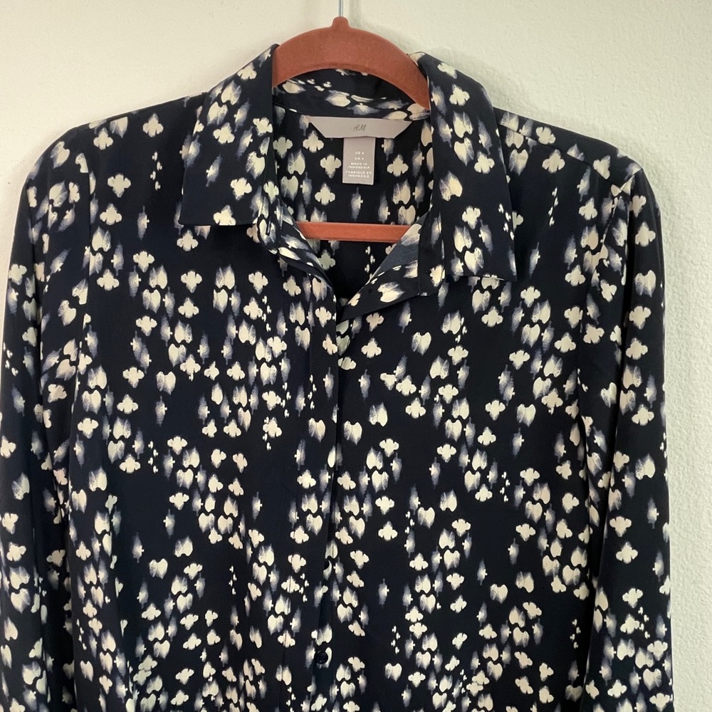 Long sleeve button up blouse - Picture 5 of 5